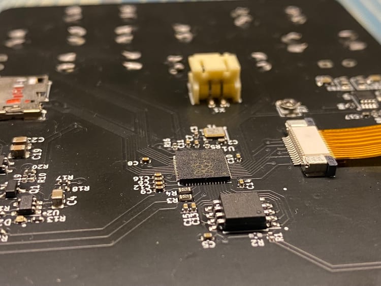 Custom PCB for the gaming console based on RP2040